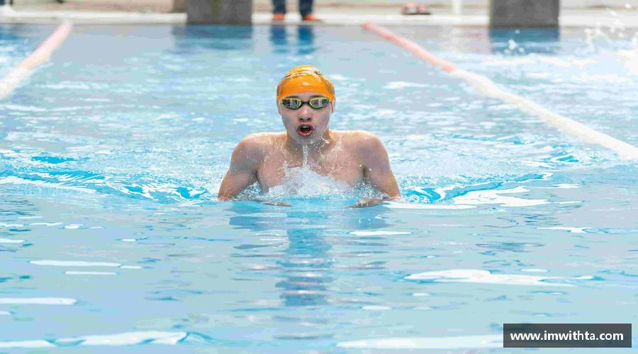 团结拼搏，驰骋竞技！